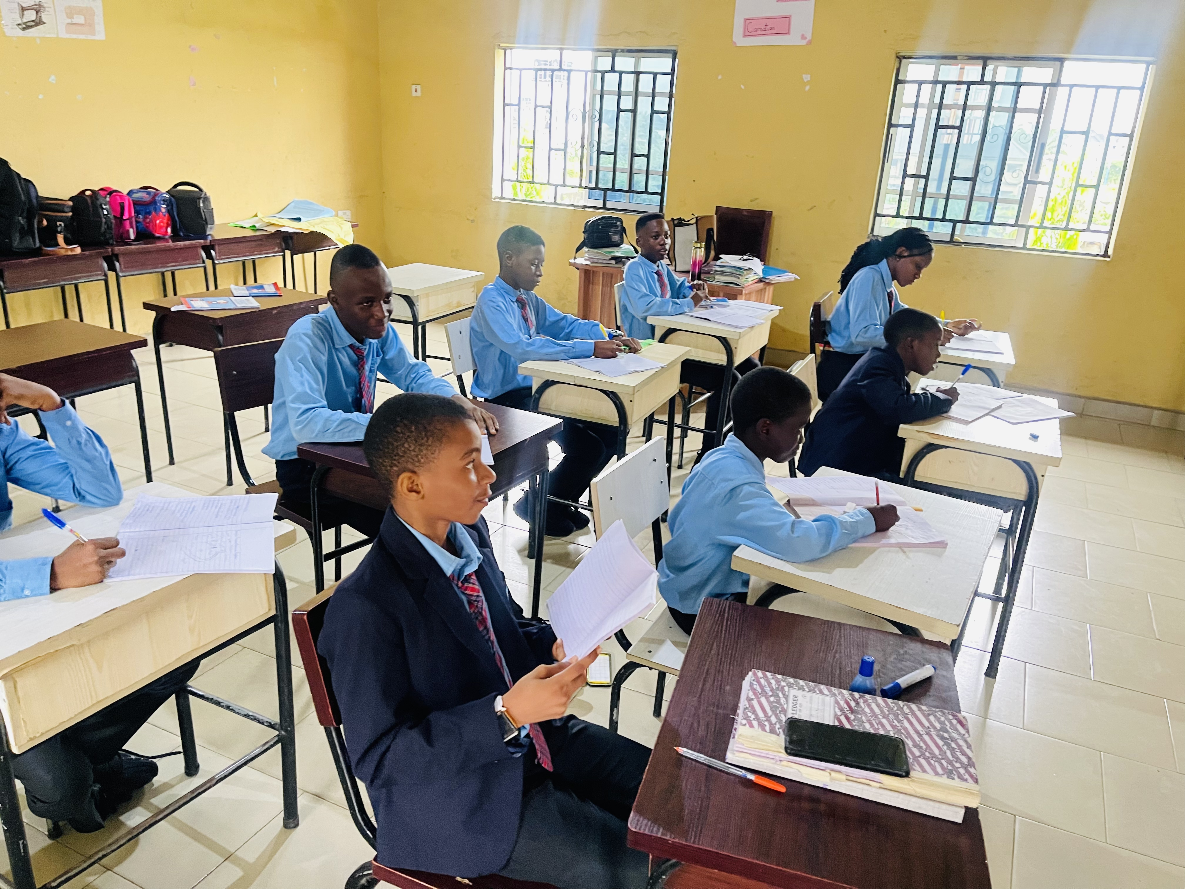 BOBAES pupils carrying out a science practical